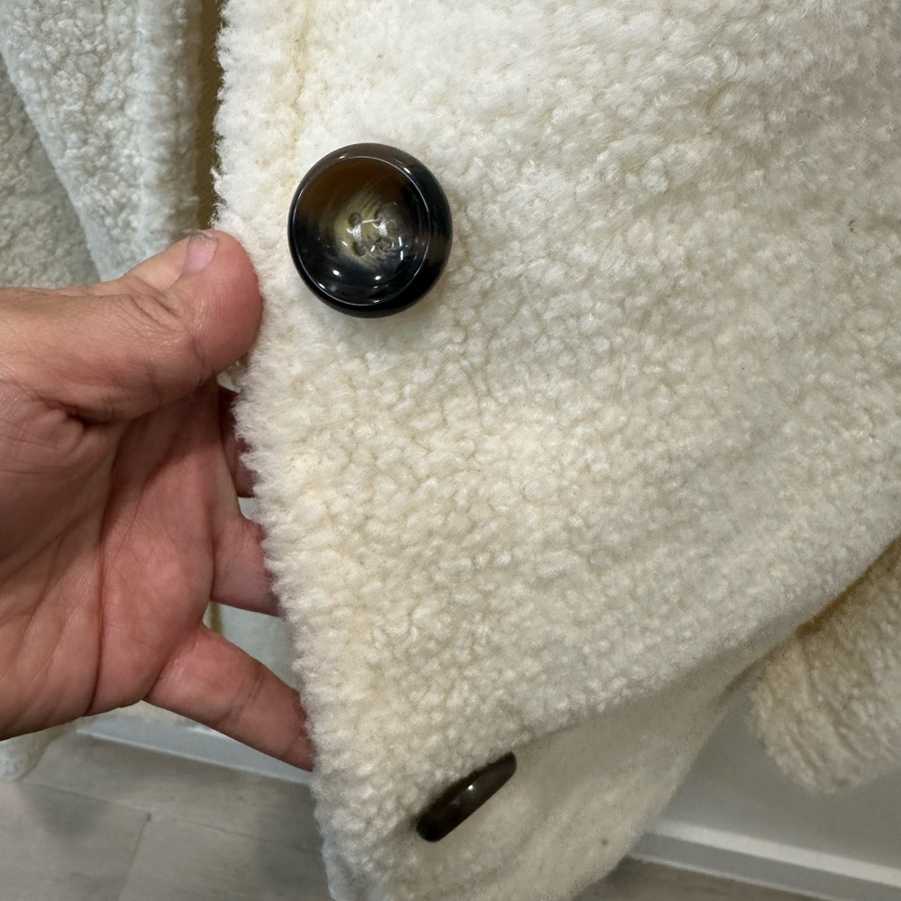 Long warm cream colored coat - Picture 6 of 6
